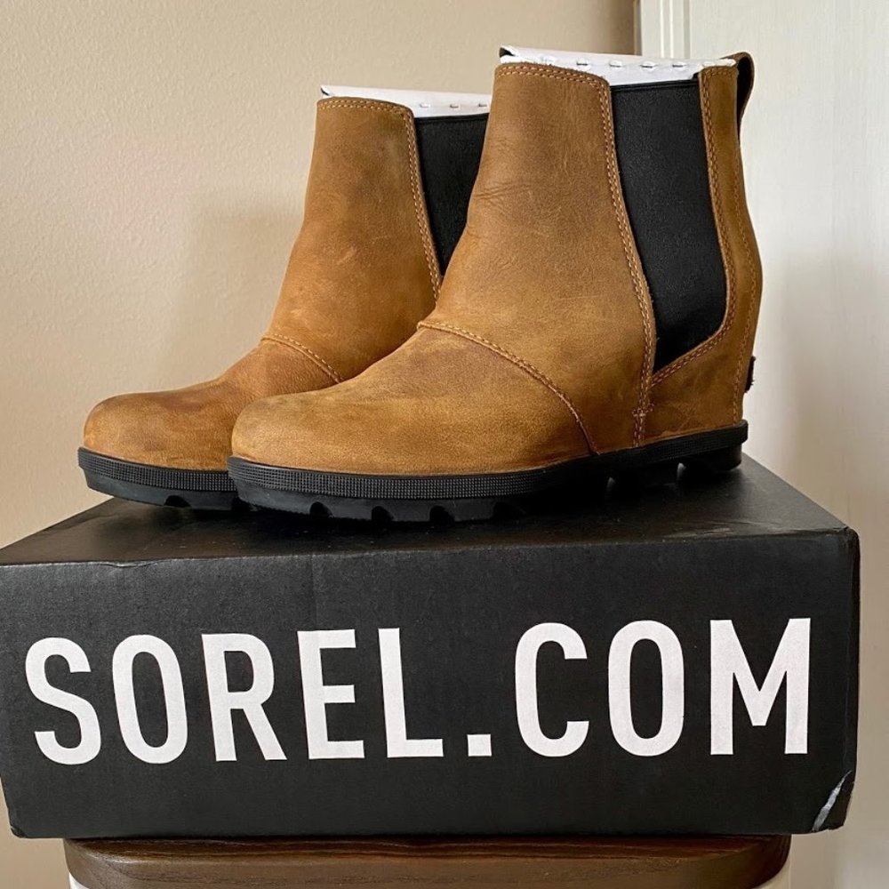 Sorel Joan of Arctic Wedge ll Chelsea Boots Elk